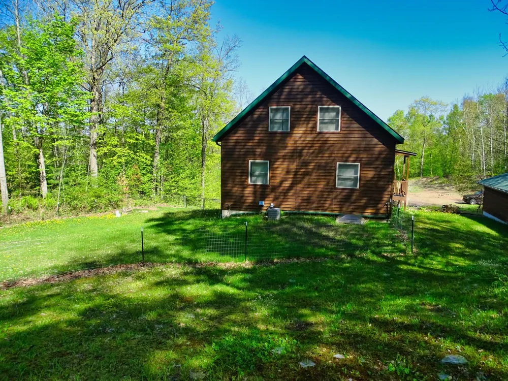 8920 Larson Court Hayward, WI 54843