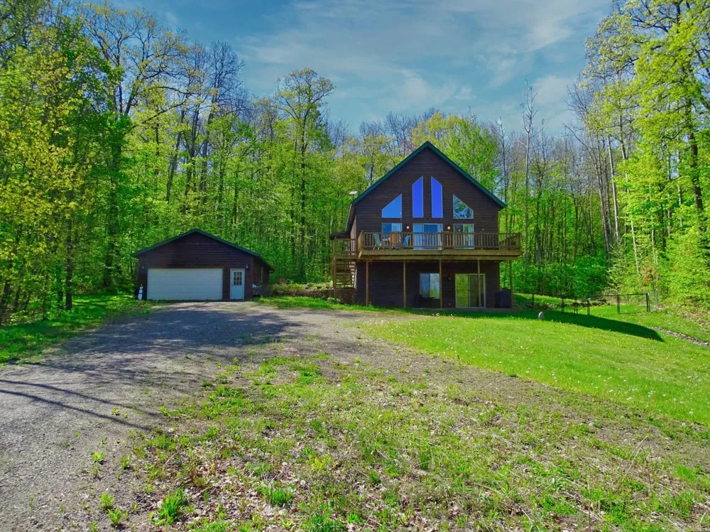 8920 Larson Court Hayward, WI 54843