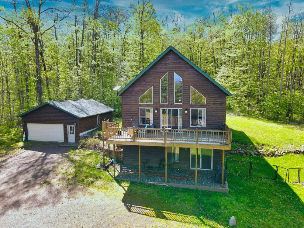 8920 Larson Court Hayward, WI 54843