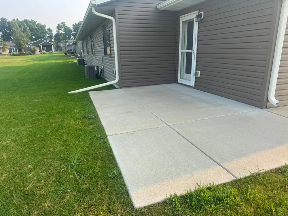 147 Highland Circle Zumbrota, MN 55992