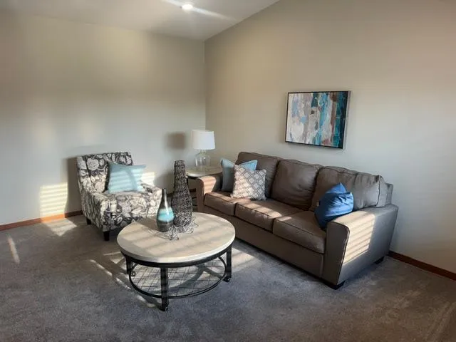 147 Highland Circle Zumbrota, MN 55992