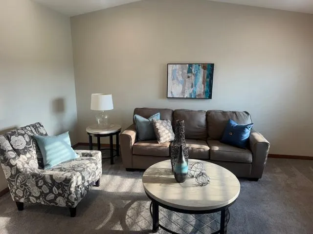 147 Highland Circle Zumbrota, MN 55992