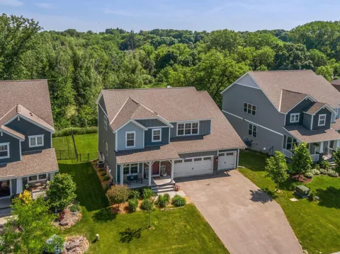 5596 Orchard Cove
