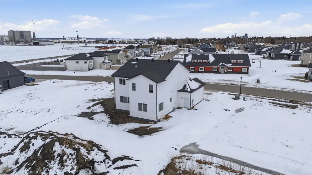 517 Prairie Parkway Kindred, ND 58051