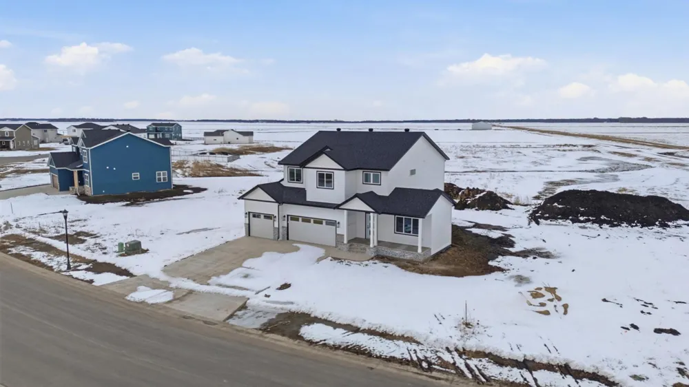517 Prairie Parkway Kindred, ND 58051