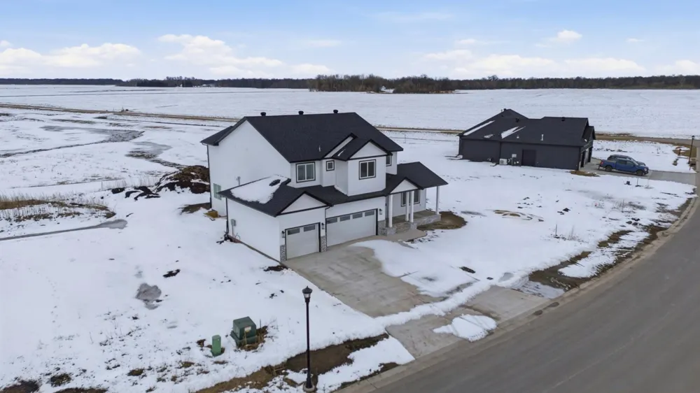 517 Prairie Parkway Kindred, ND 58051