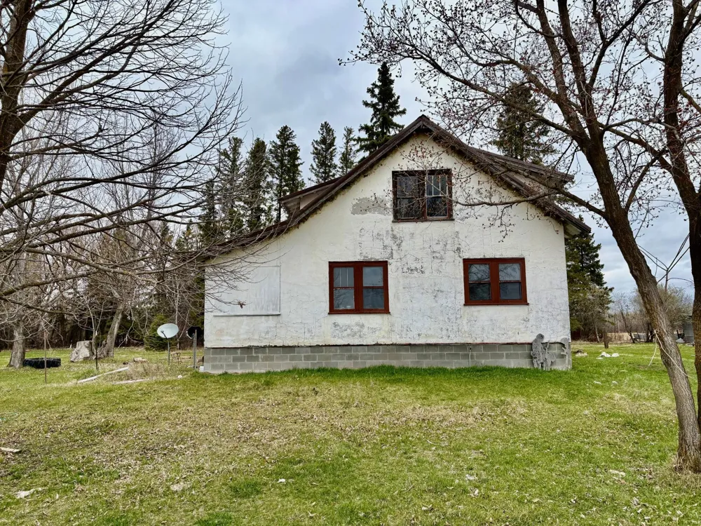 3451 Hay Creek Road SE Baudette, MN 56623
