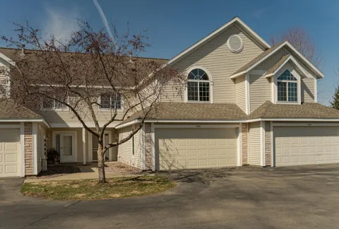1930 Topaz Pointe Lane SW