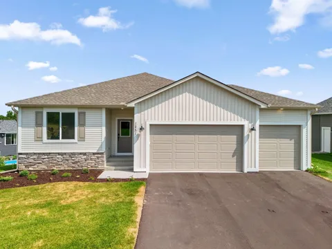 1251 Trail Way