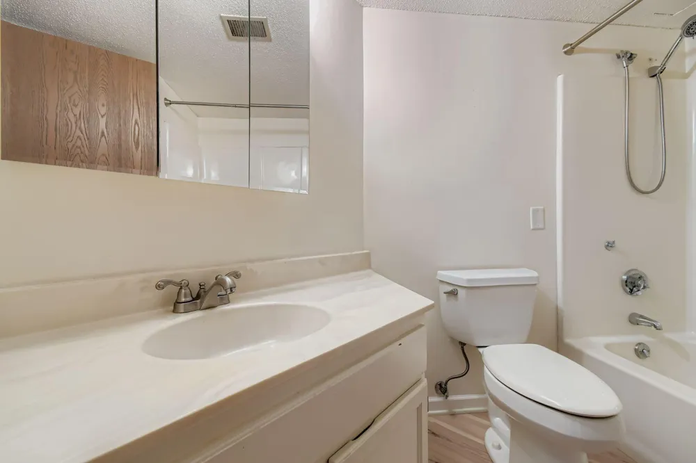 6500 Woodlake Drive #401 Richfield, MN 55423