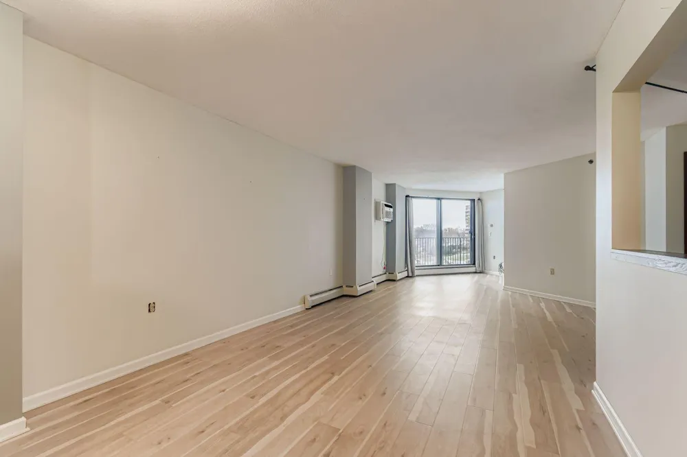 6500 Woodlake Drive #401 Richfield, MN 55423