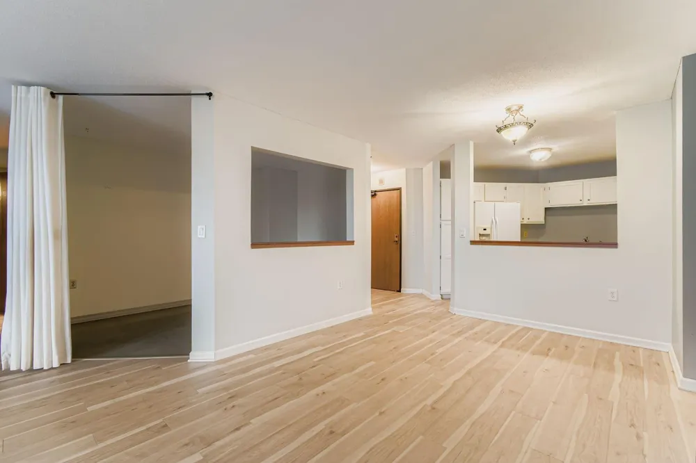 6500 Woodlake Drive #401 Richfield, MN 55423