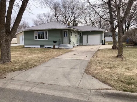 633 Stearns Avenue