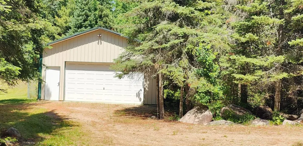 2357 Retreat Lodge Road Cook, MN 55723