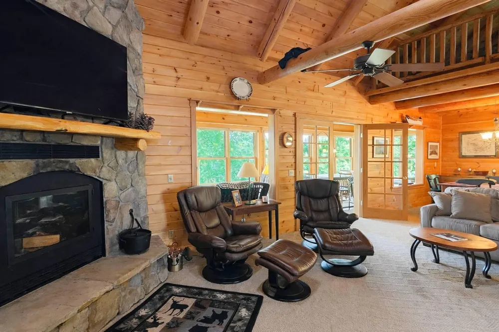 2357 Retreat Lodge Road Cook, MN 55723