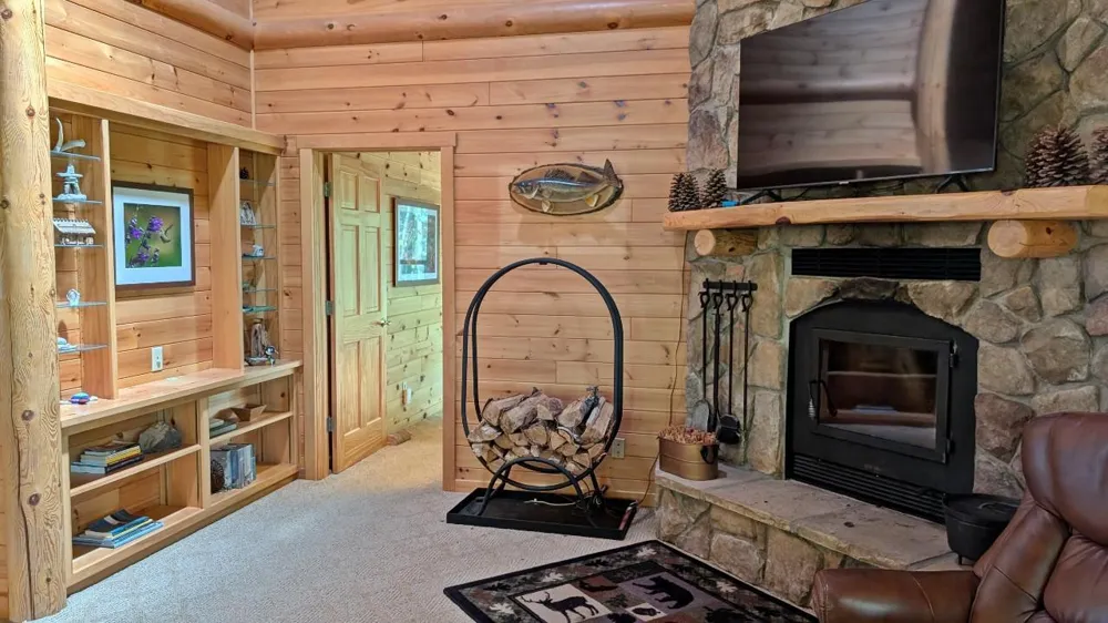 2357 Retreat Lodge Road Cook, MN 55723
