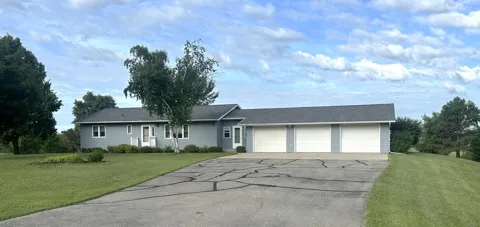 6049 Rolling Hills Drive SW