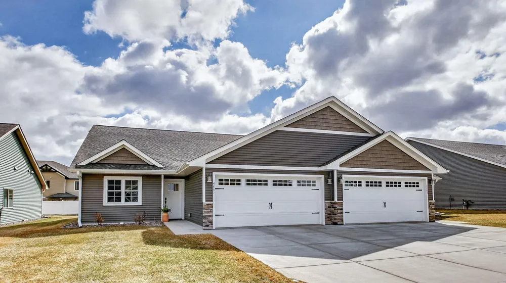 4881 Field Crest Lane Eau Claire, WI 54701