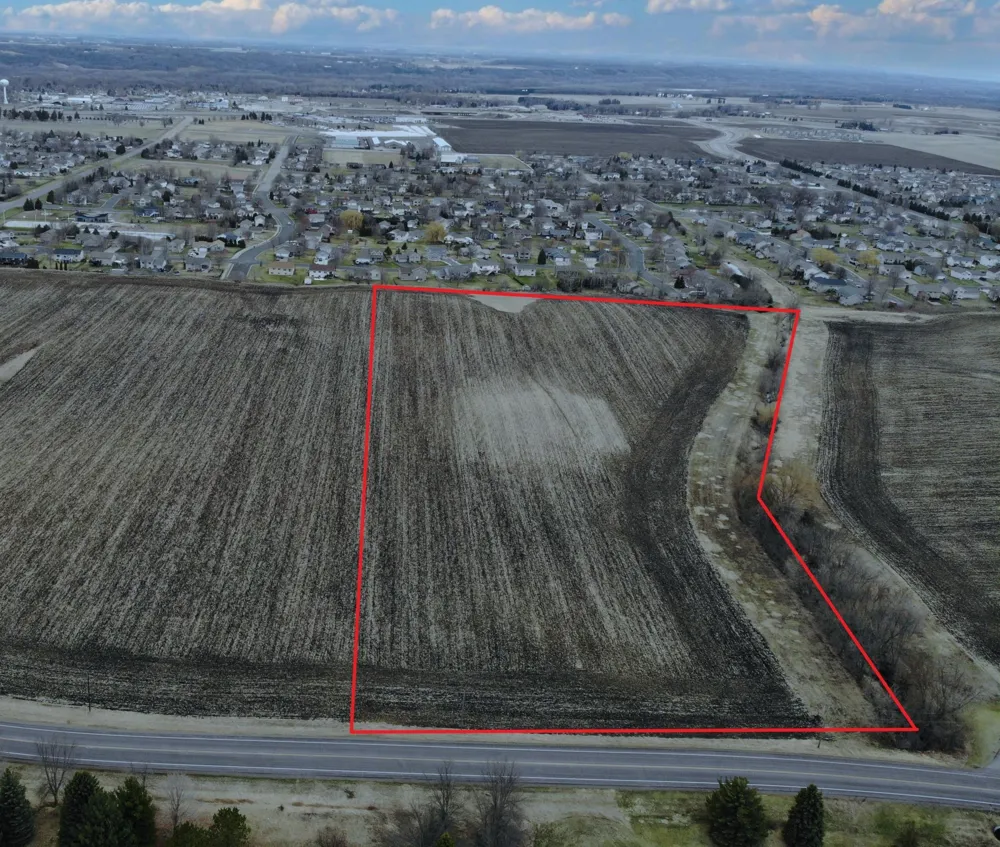 XX Daniel Drive Belle Plaine, MN 56011
