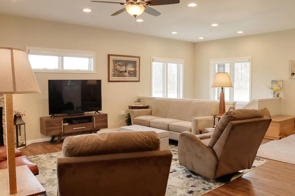 2760 Oakhurst Drive Lake City, MN 55041