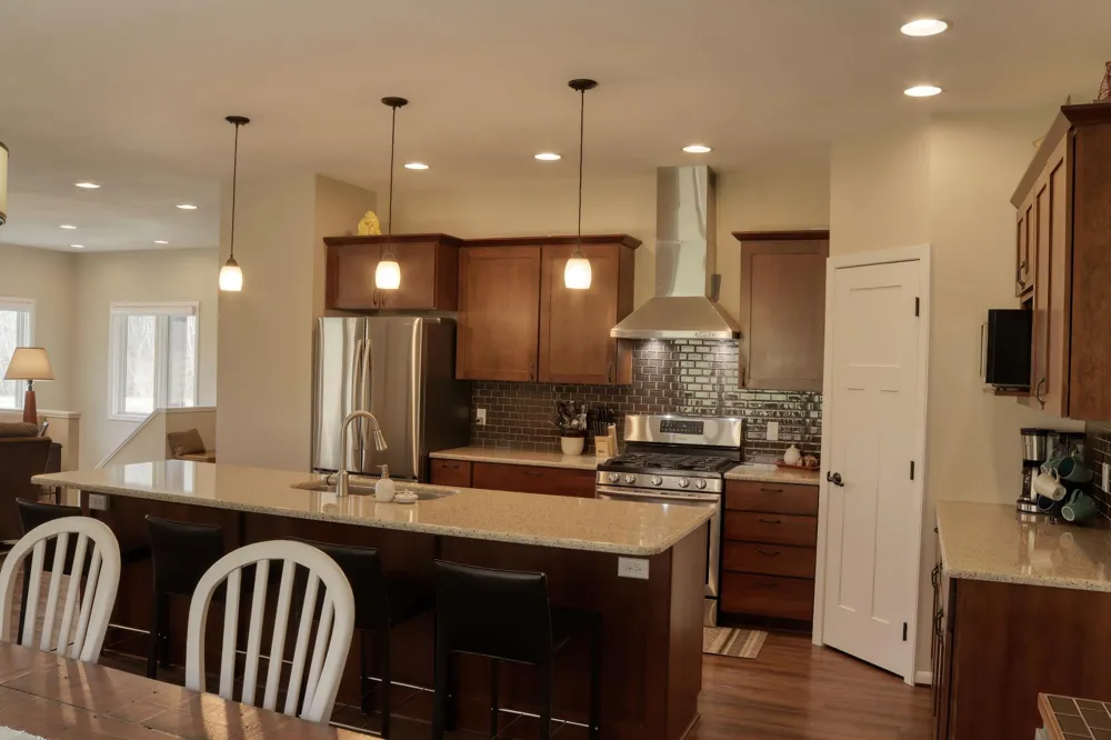 2760 Oakhurst Drive Lake City, MN 55041
