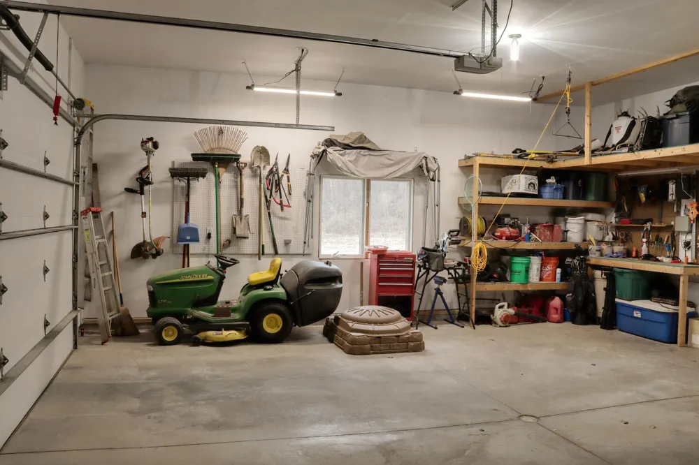 2760 Oakhurst Drive Lake City, MN 55041