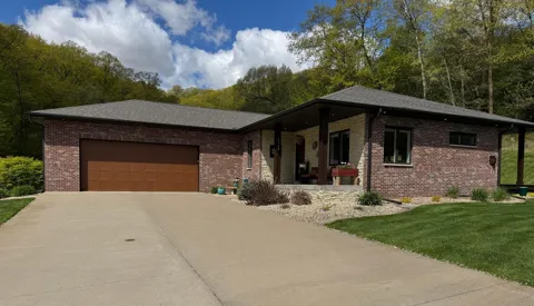 2760 Oakhurst Drive