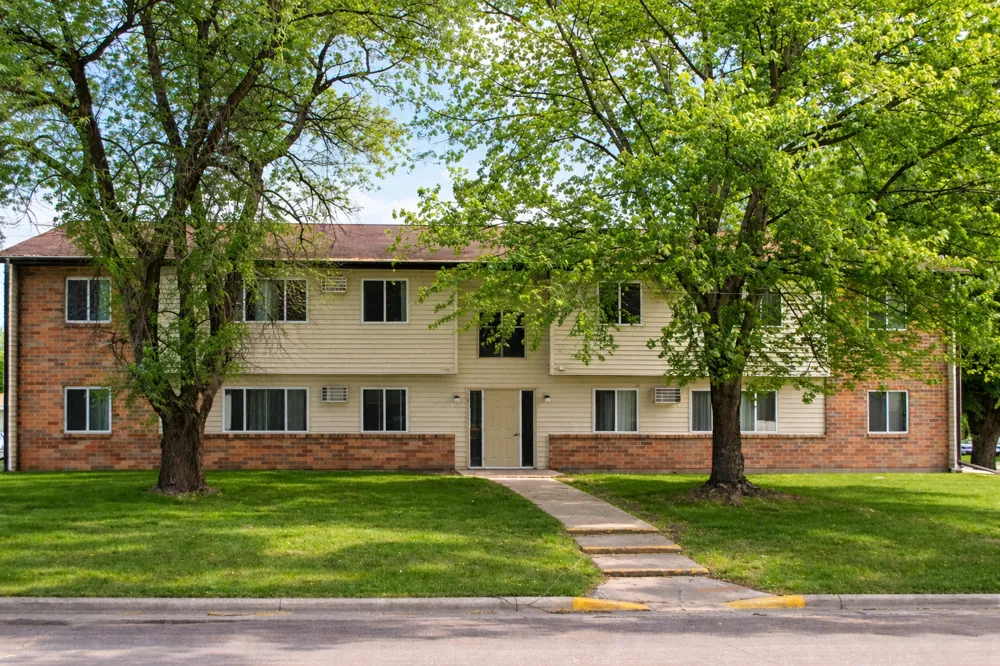 320 1st Street ##4 Clinton, MN 56225