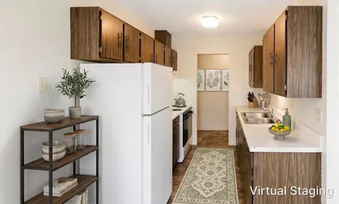 320 1st Street ##4