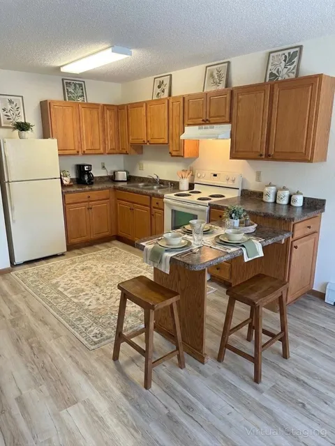 609 Main Street S #1