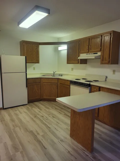 609 Main Street S #3