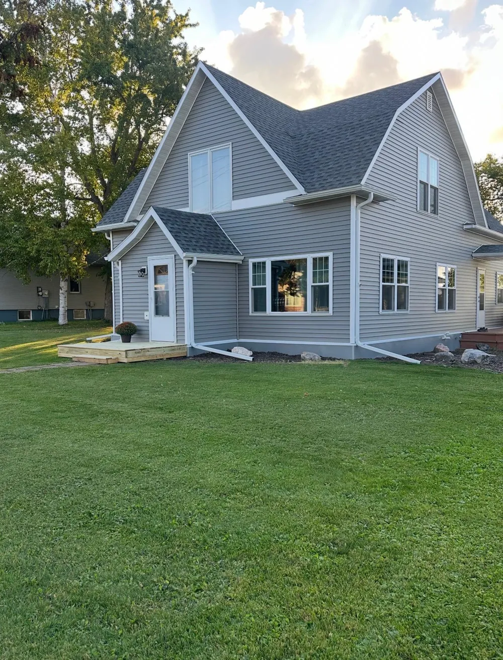 307 Vance Avenue S