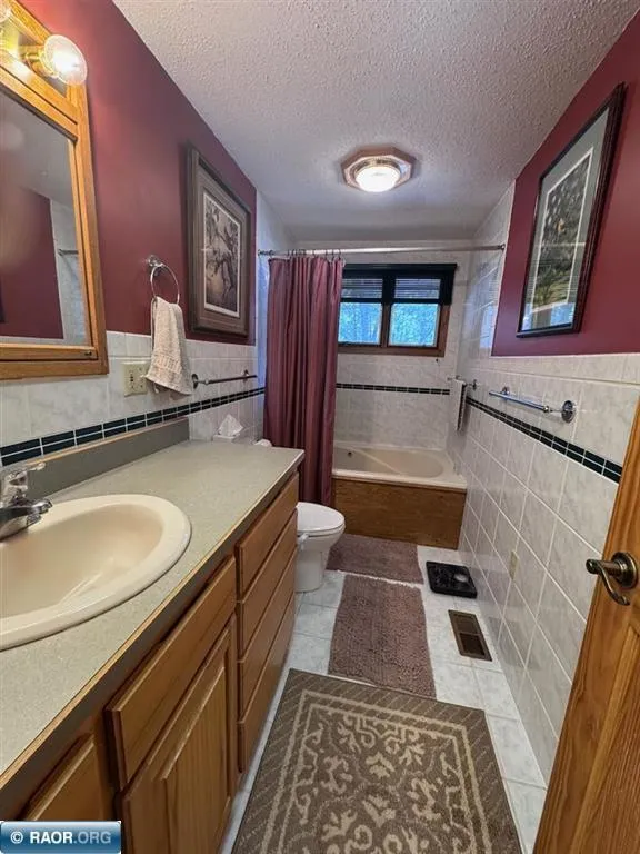 8519 Peterson Road Cook, MN 55723