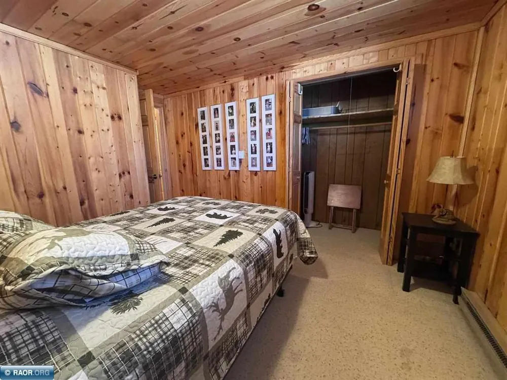 8519 Peterson Road Cook, MN 55723