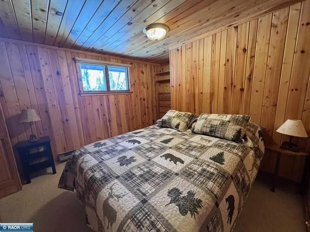 8519 Peterson Road Cook, MN 55723