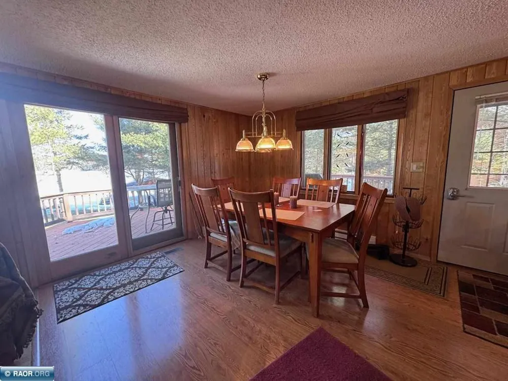 8519 Peterson Road Cook, MN 55723