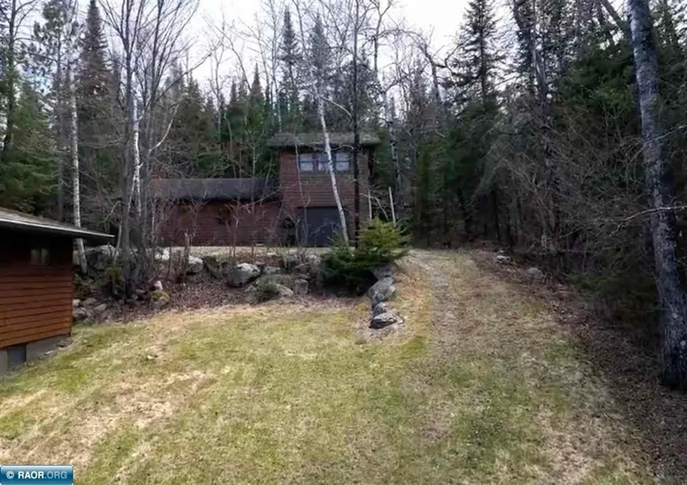 8519 Peterson Road Cook, MN 55723