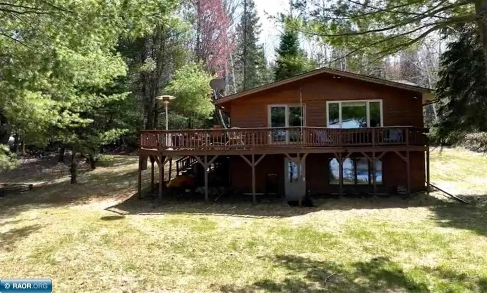 8519 Peterson Road Cook, MN 55723