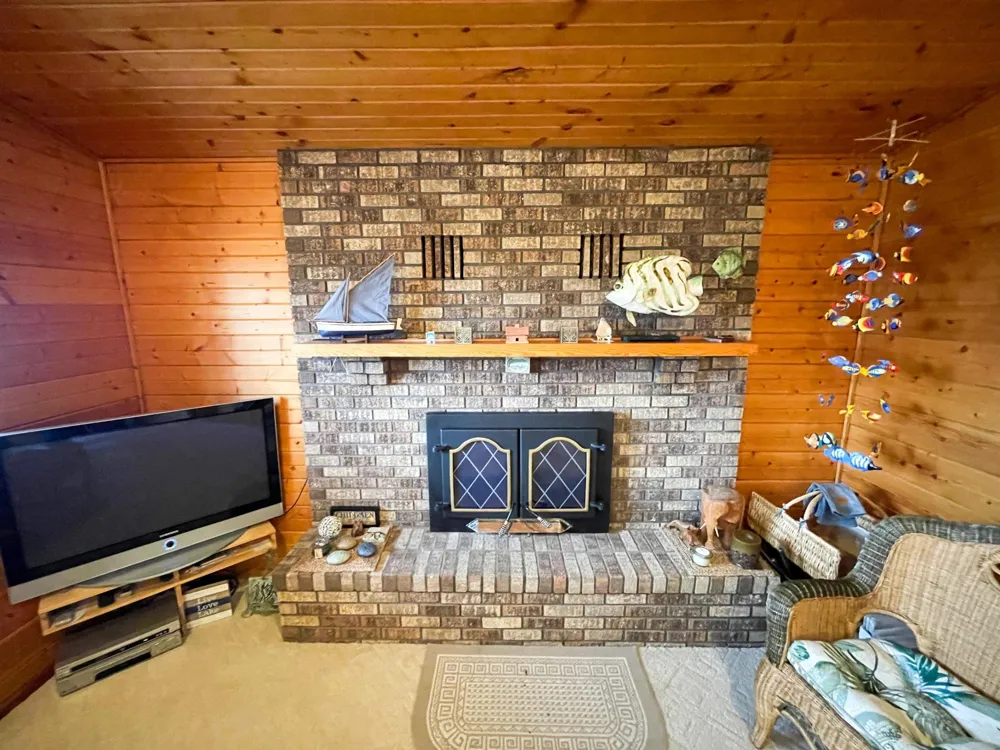 27392 Oak Point Road Elbow Lake, MN 56531