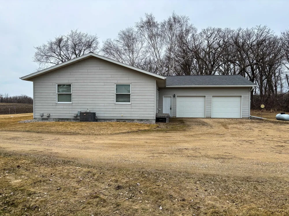 32807 200th Street Underwood, MN 56586