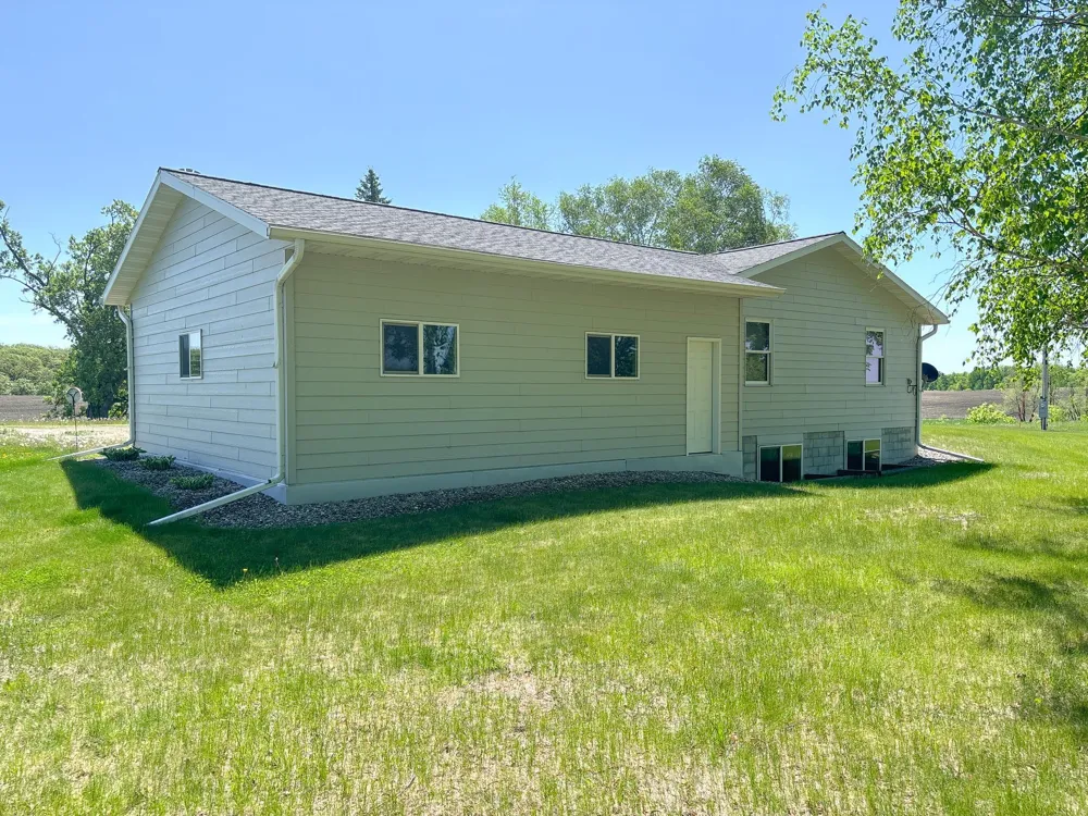 32807 200th Street Underwood, MN 56586