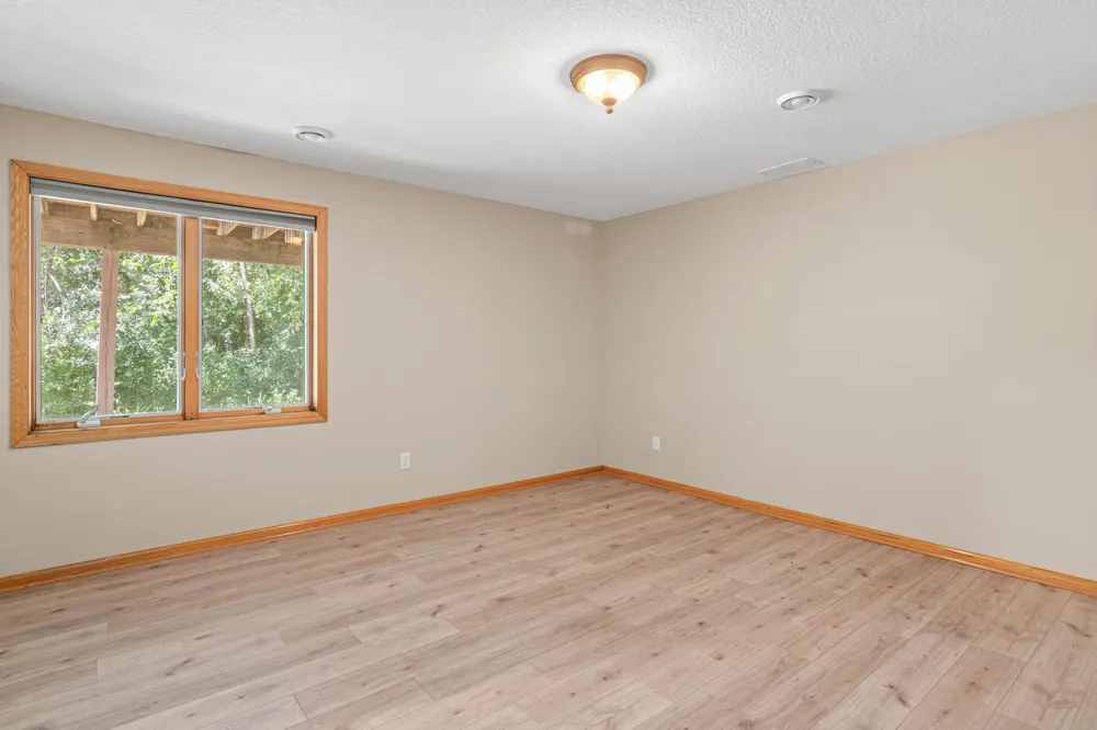 8304 9th Street Oakdale, MN 55128