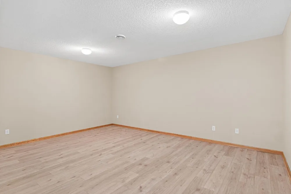 8304 9th Street Oakdale, MN 55128