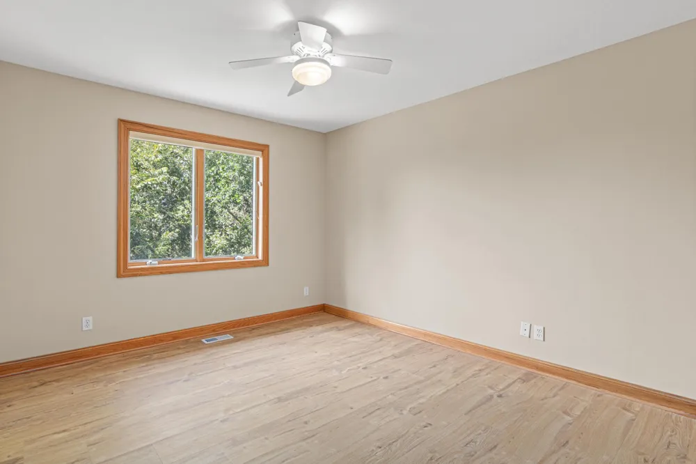 8304 9th Street Oakdale, MN 55128