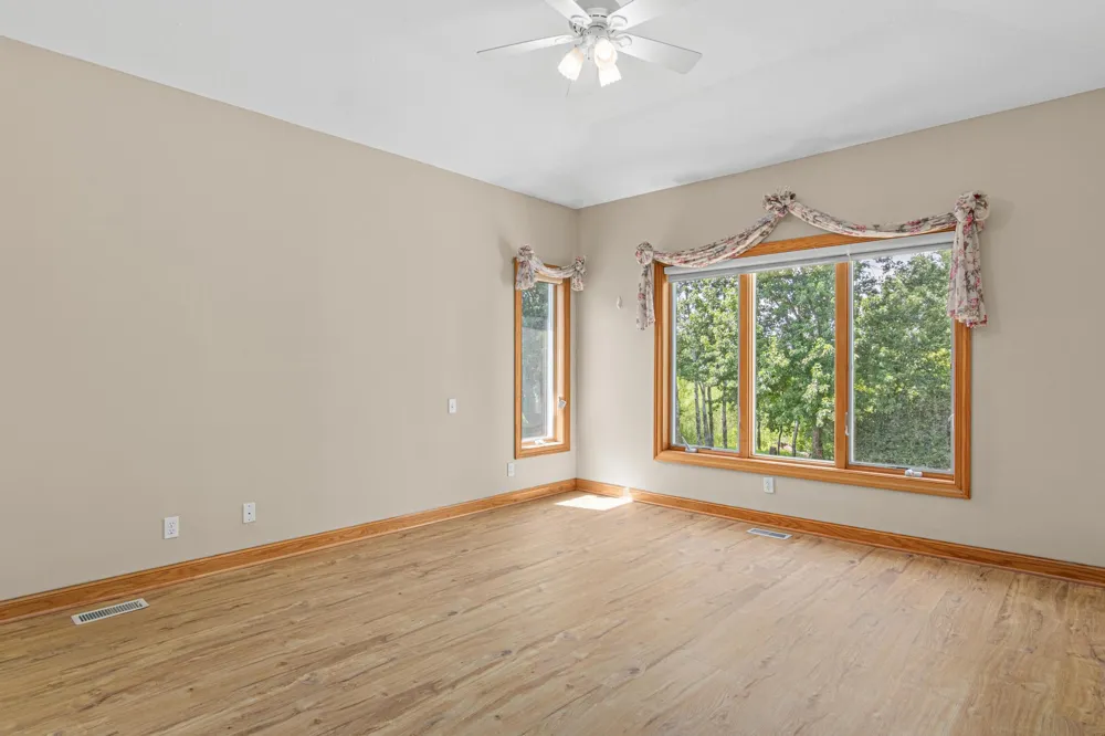 8304 9th Street Oakdale, MN 55128