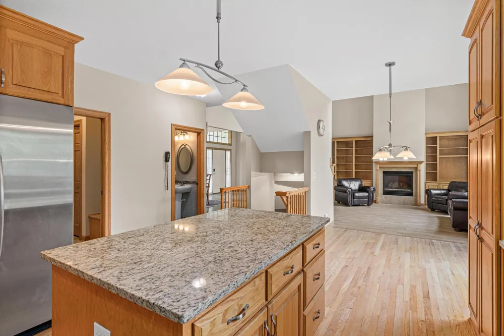 8304 9th Street Oakdale, MN 55128