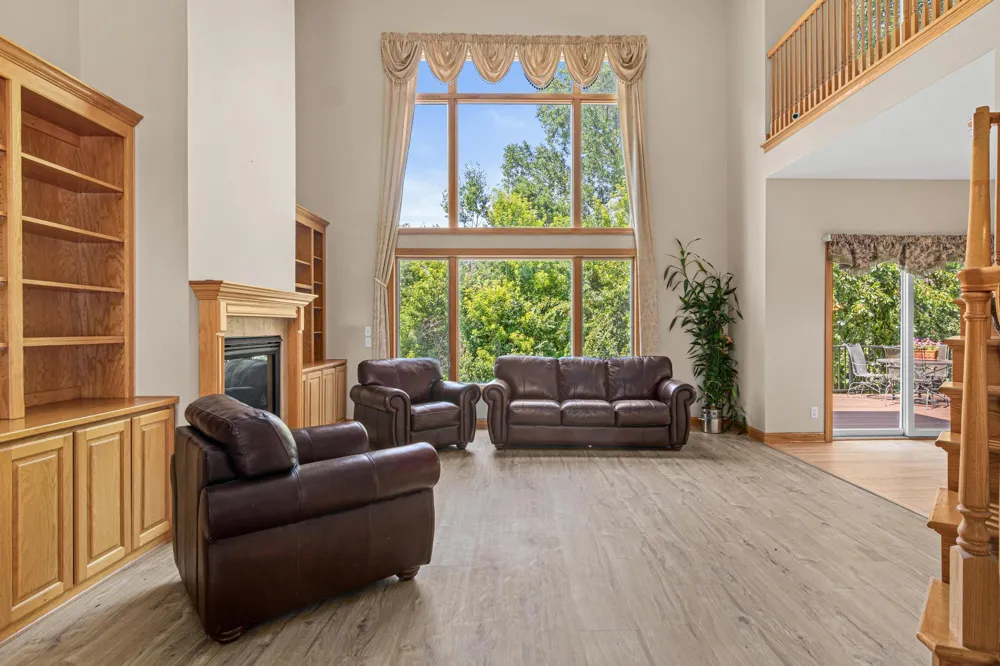 8304 9th Street Oakdale, MN 55128