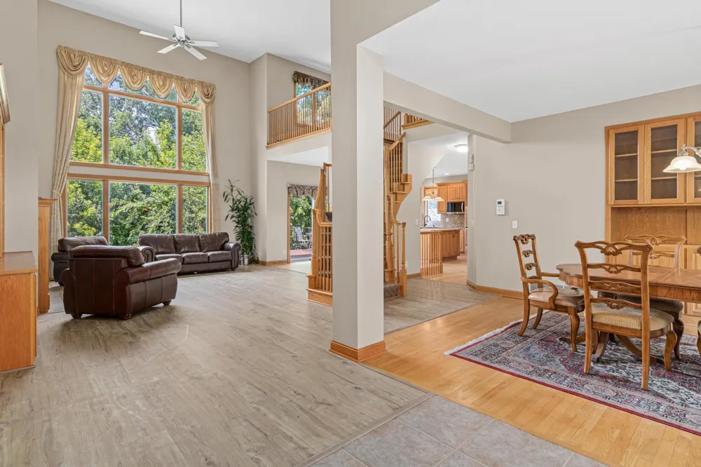 8304 9th Street Oakdale, MN 55128