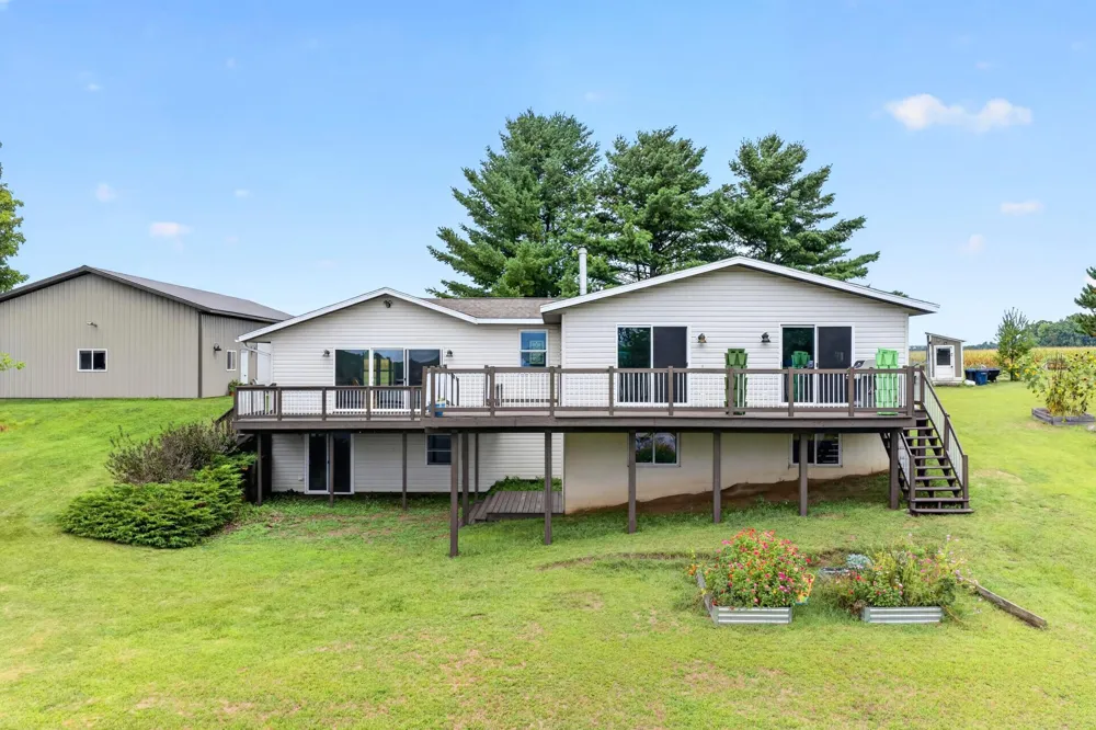 N3474 Fenander Road Sarona, WI 54870