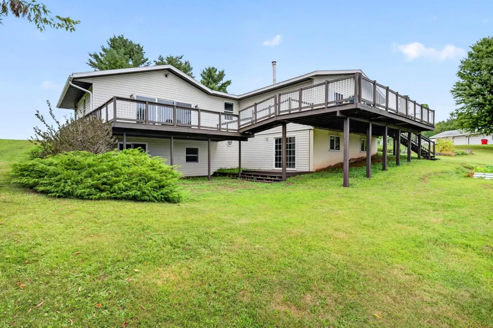 N3474 Fenander Road Sarona, WI 54870